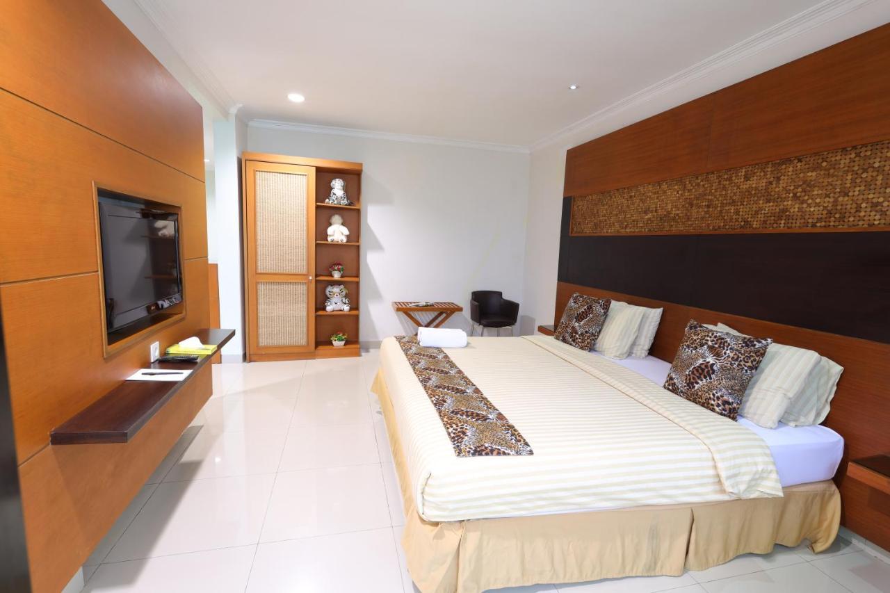 Safari Resort Puncak Exteriör bild